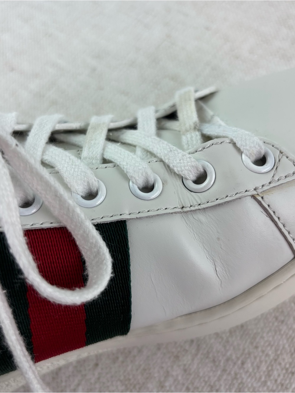 Gucci White Leather Sneakers with Red and Green Stripe and Red Heel - Picture 10 of 16
